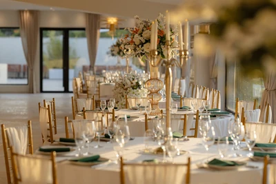 Wedding table setting at Easy Restaurant