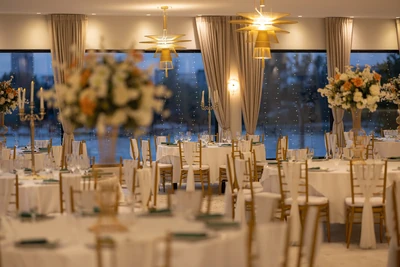 Easy Restaurant set up for an evening wedding celebration