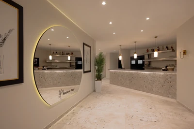 Bar at Easy Restaurant